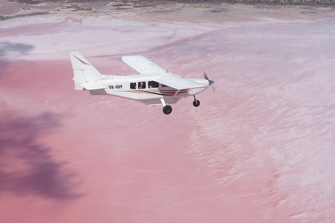Pink Lake + Abrolhos Islands Scenic Flight - thumb 3