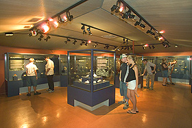 Battery Hill Mining Centre - Tourism Cairns
