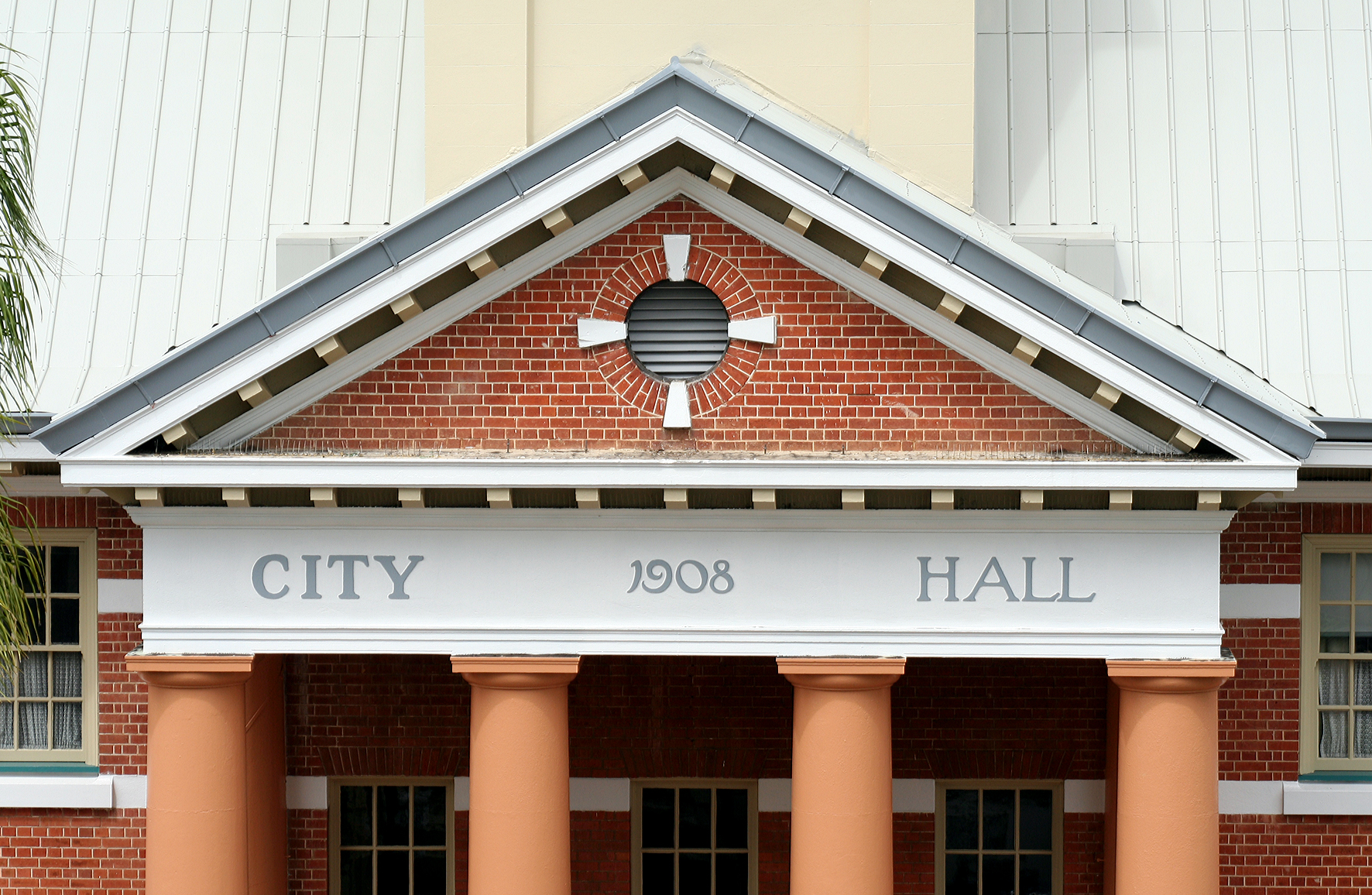 Maryborough City Hall - Accommodation Sunshine Coast