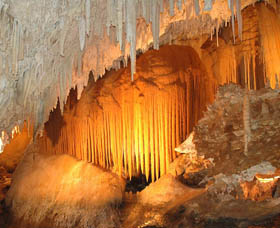 Jewel Cave - Accommodation Nelson Bay