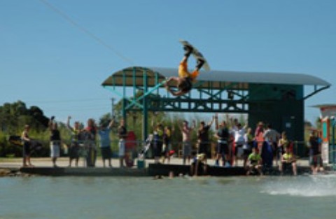 Cable Ski Cairns - Accommodation Redcliffe